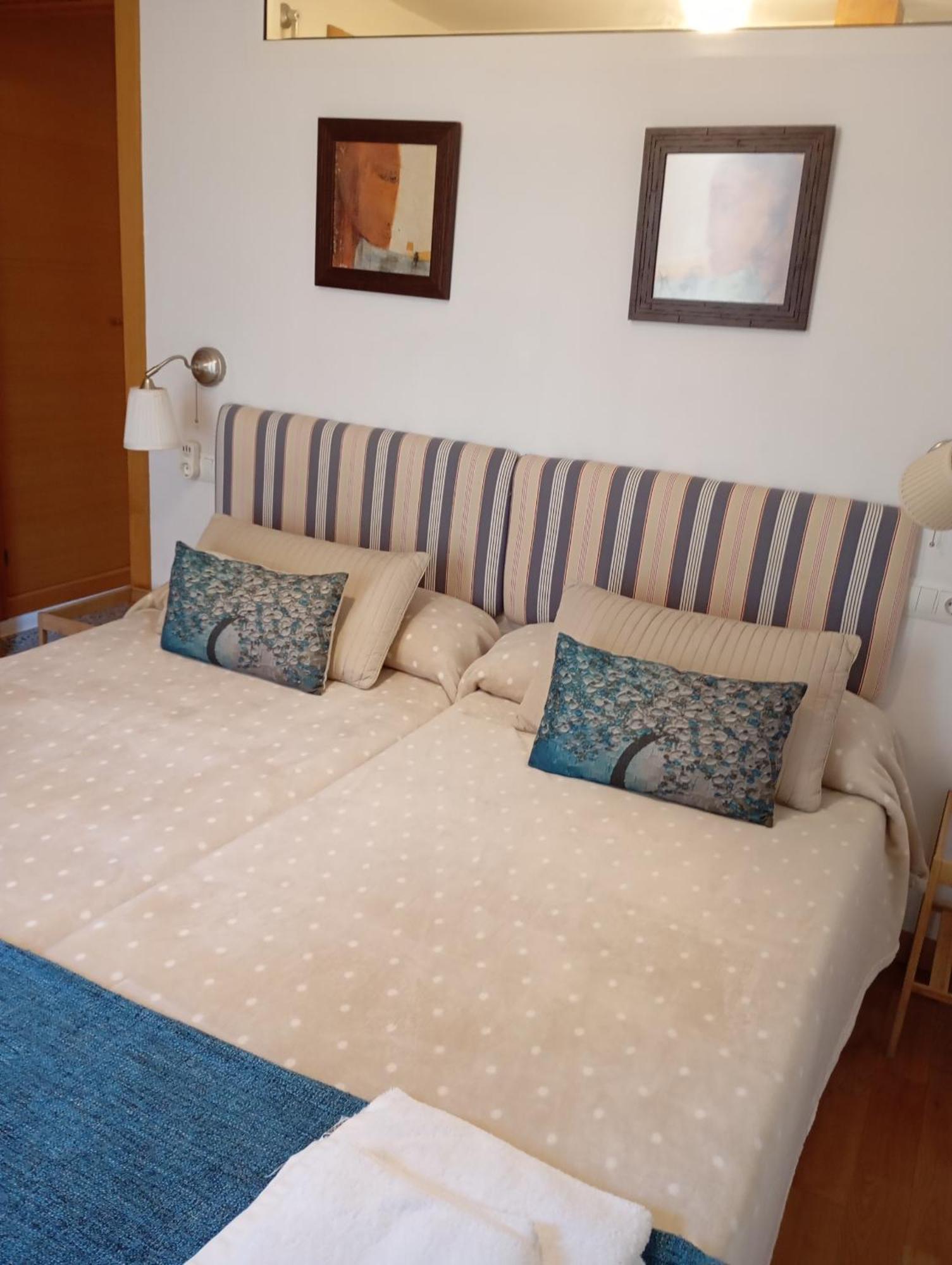Apartamentos El Camino Villafranca Del Bierzo Luaran gambar