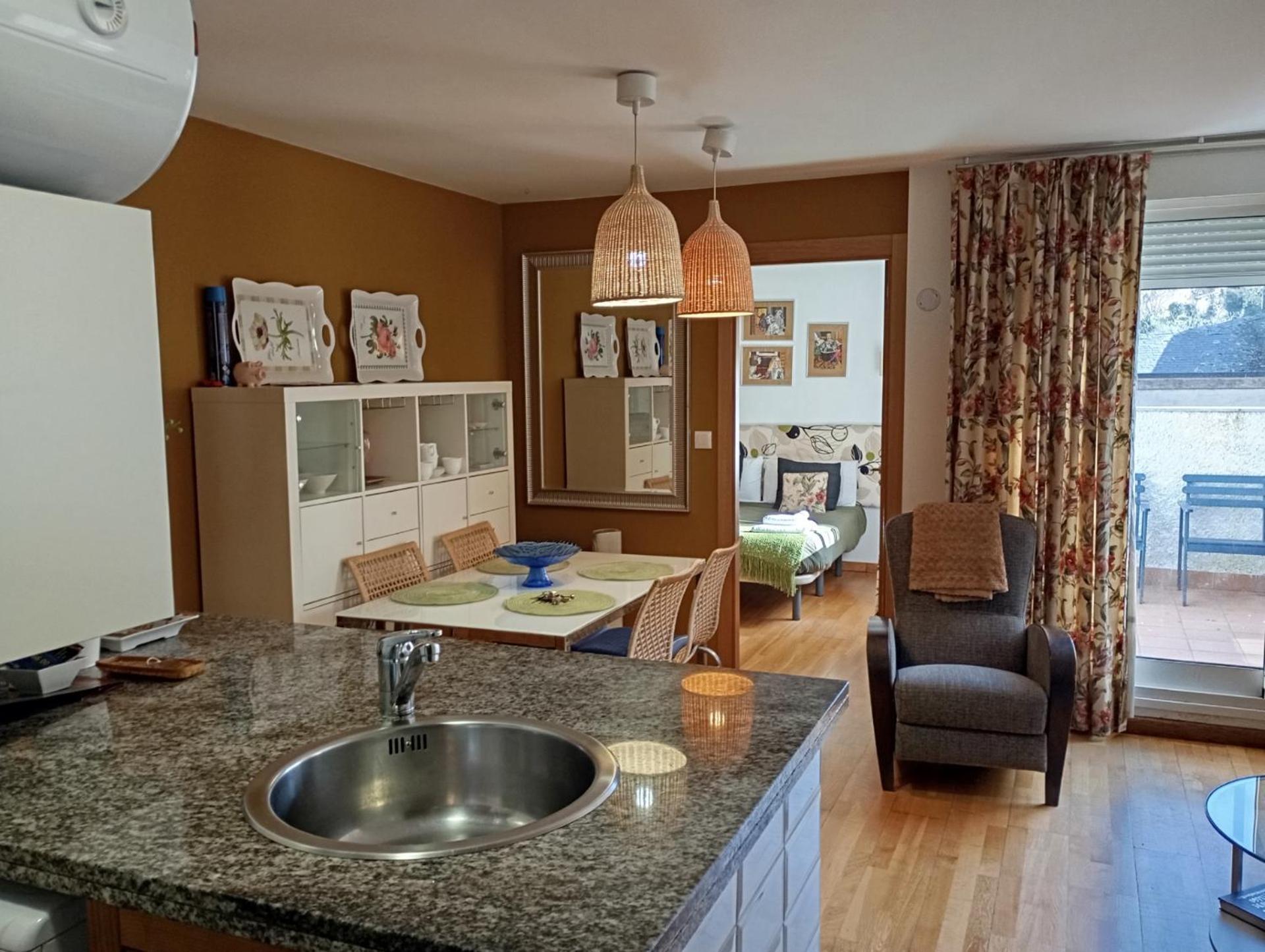 Apartamentos El Camino Villafranca Del Bierzo Luaran gambar