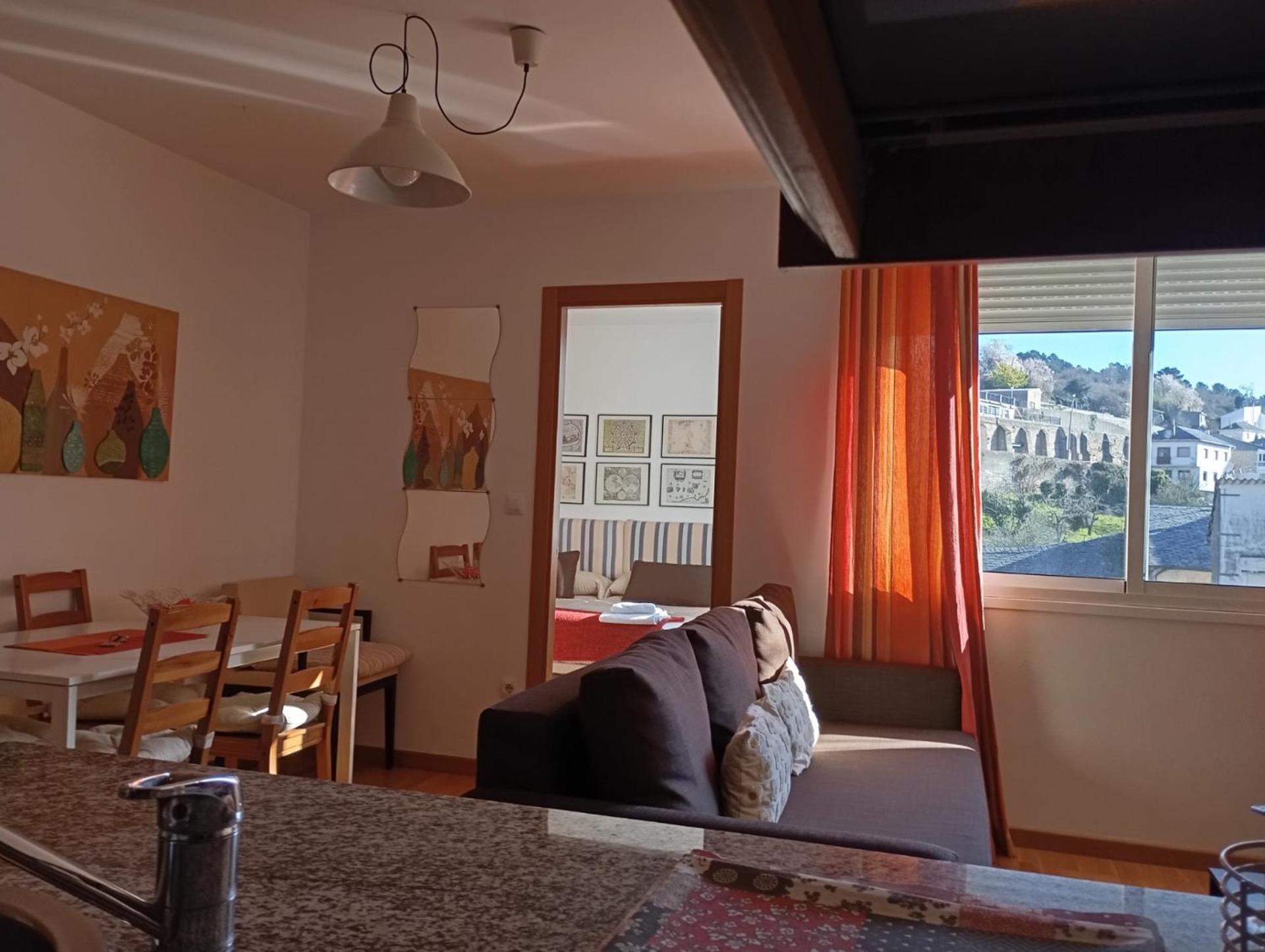 Apartamentos El Camino Villafranca Del Bierzo Luaran gambar
