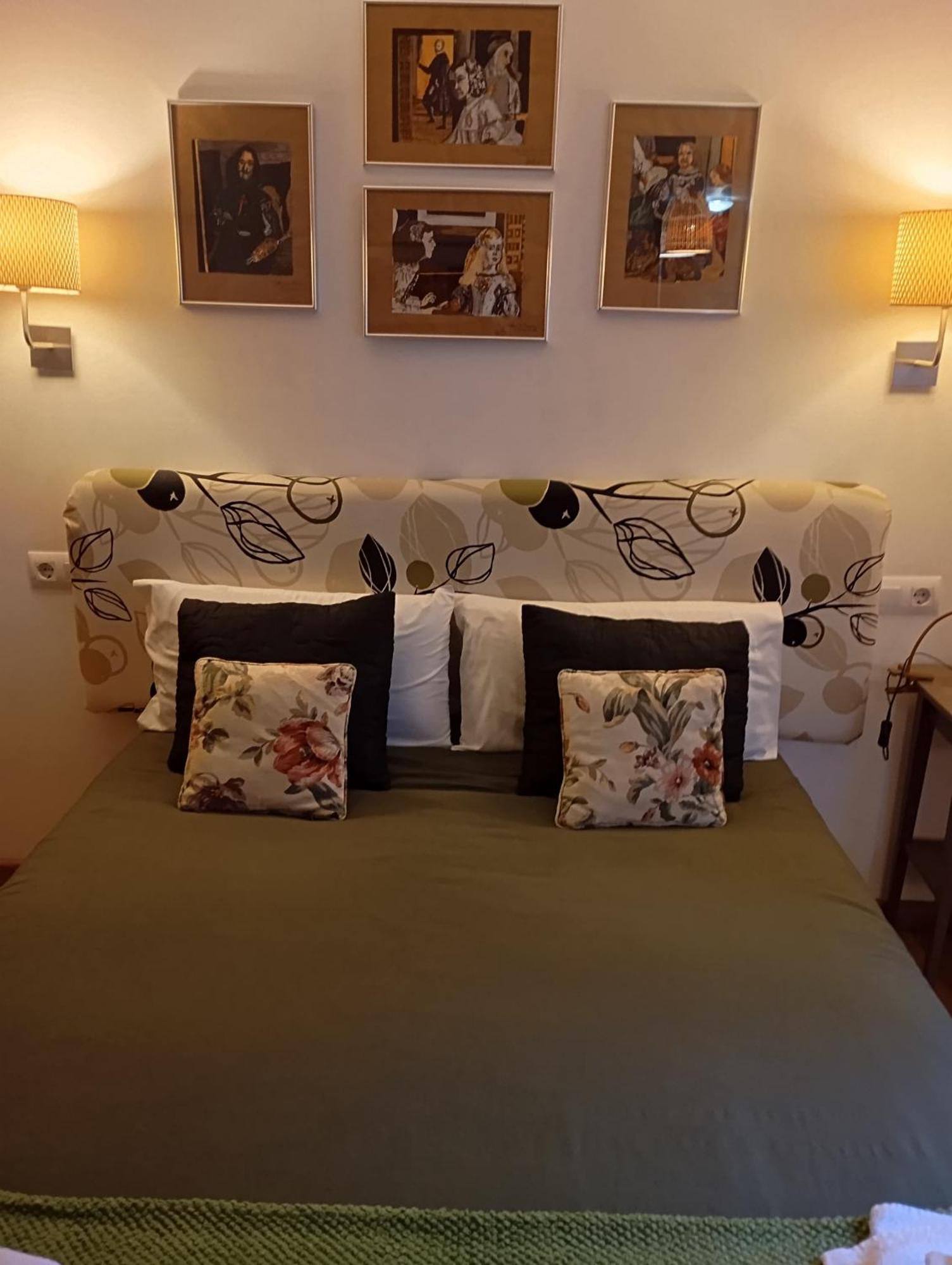 Apartamentos El Camino Villafranca Del Bierzo Luaran gambar